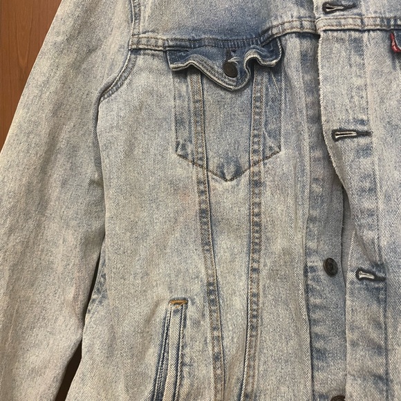 Vintage Levi’s Jean Jacket - Picture 3 of 7
